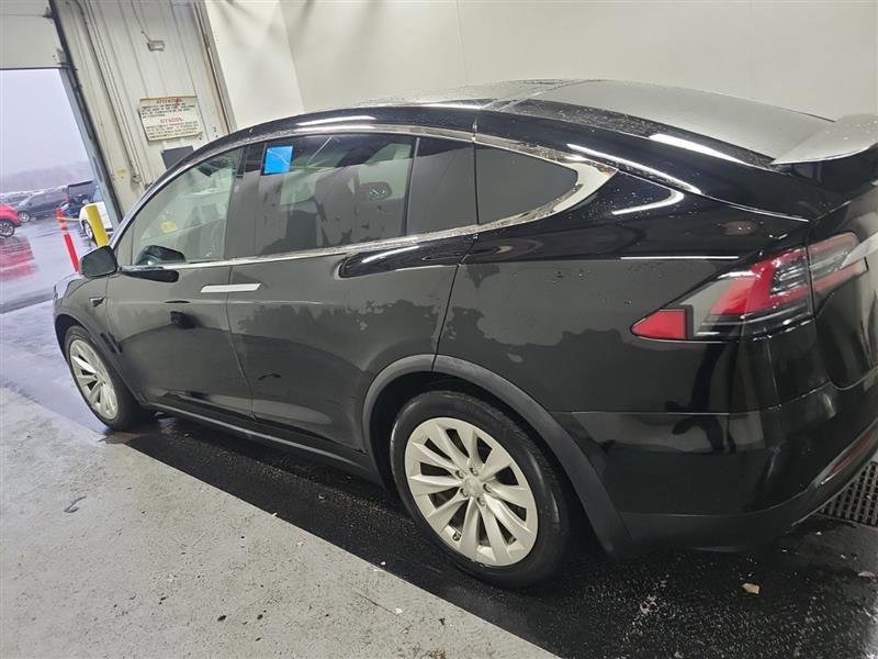 Used 2020 Tesla Model X Long Range image 5
