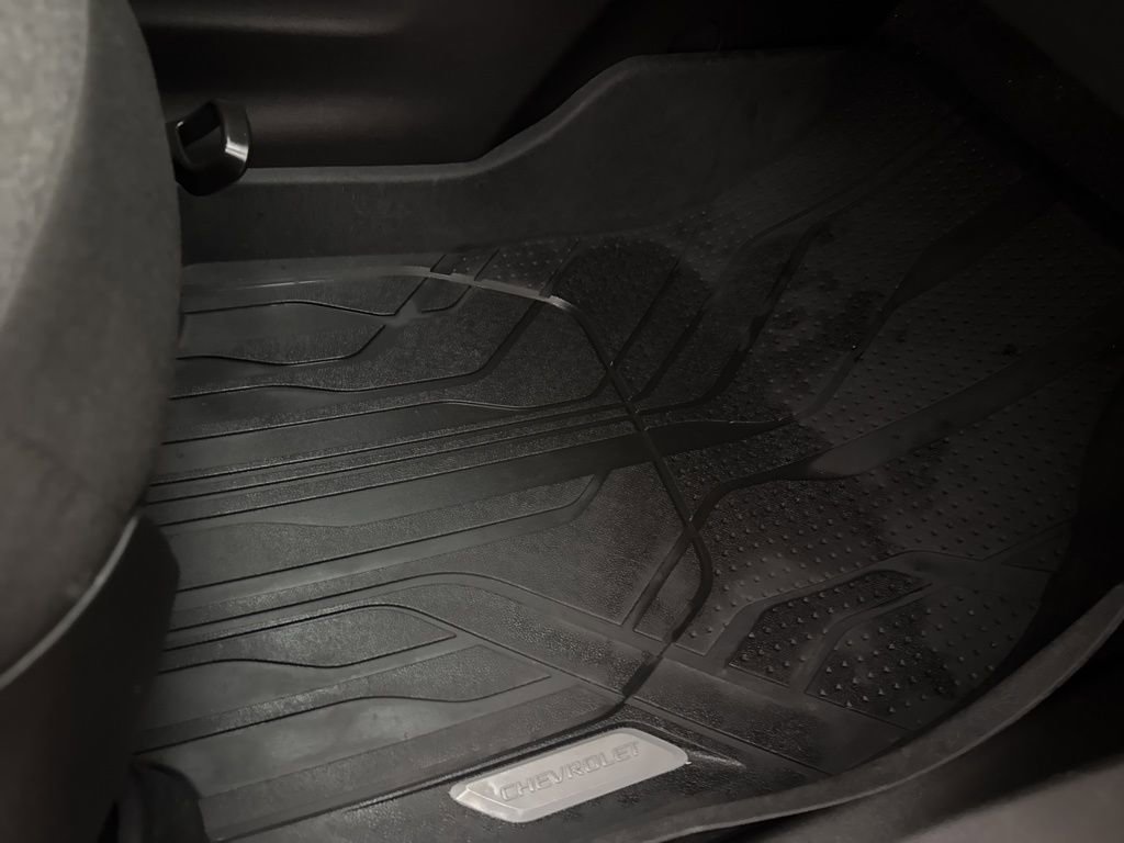 Used 2024 Chevrolet Equinox LT w/ LPO, Floor Liner Package FWD image 42
