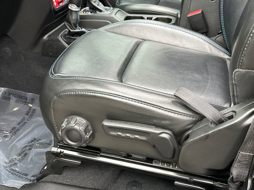 Used 2022 Jeep Wrangler Unlimited Rubicon 4xe w/ Cold Weather Group image 21