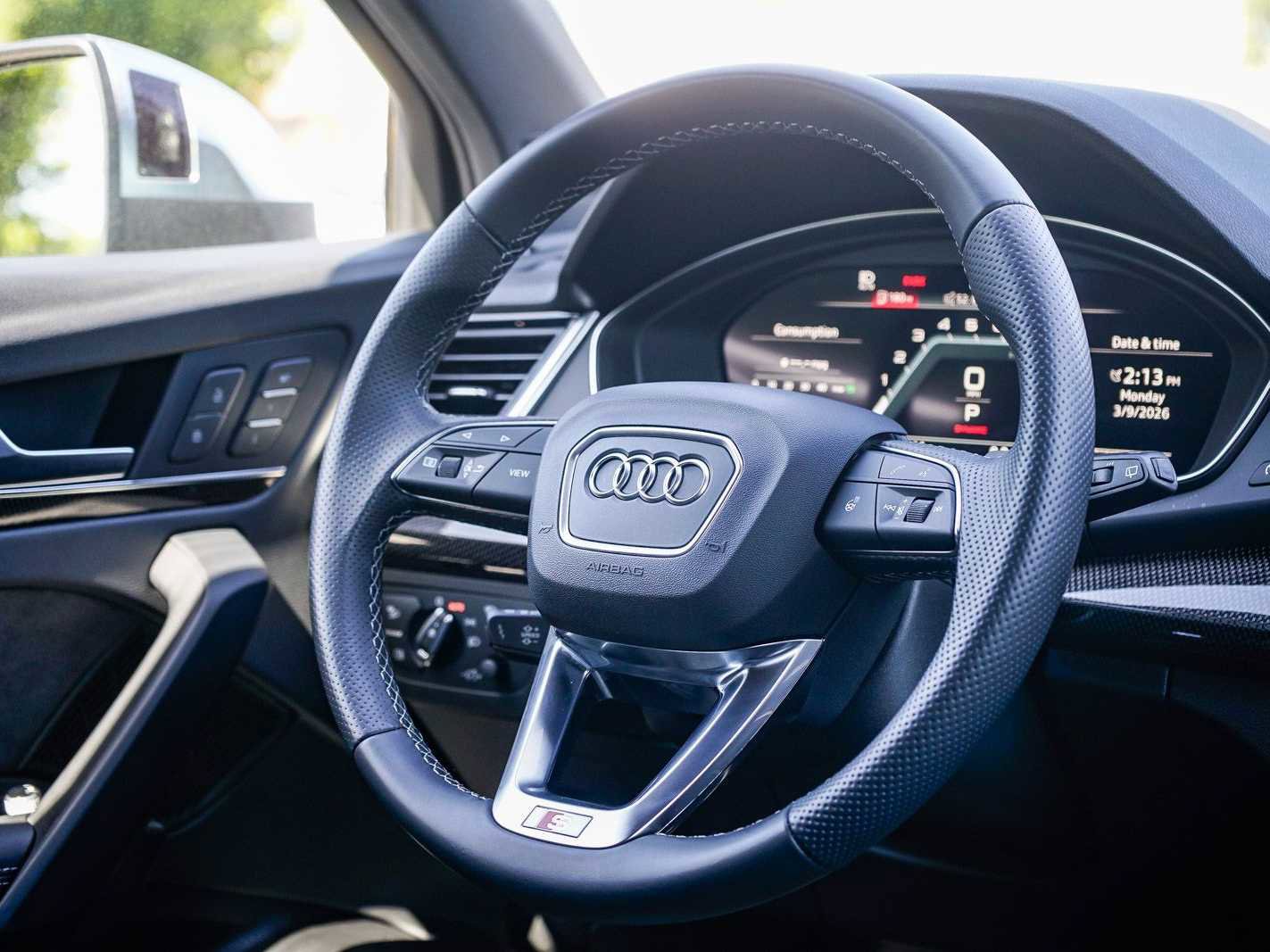 Used 2023 Audi SQ5 Prestige w/ Prestige Package image 15