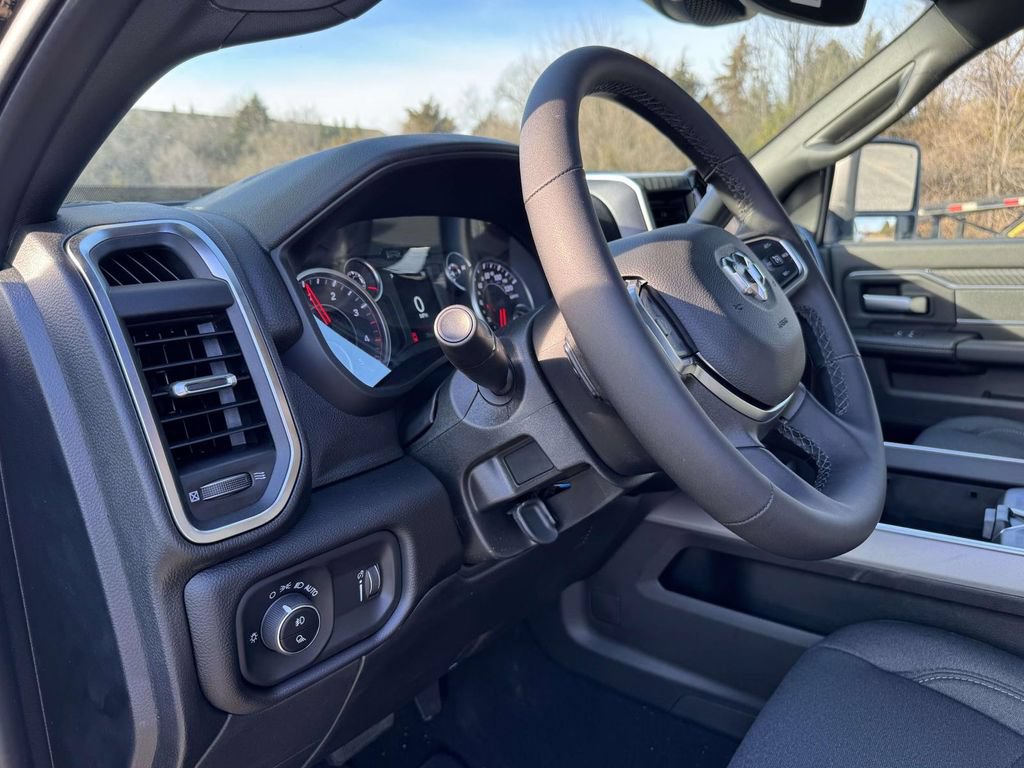 New 2026 RAM 2500 Big Horn AWD/4WD image 2