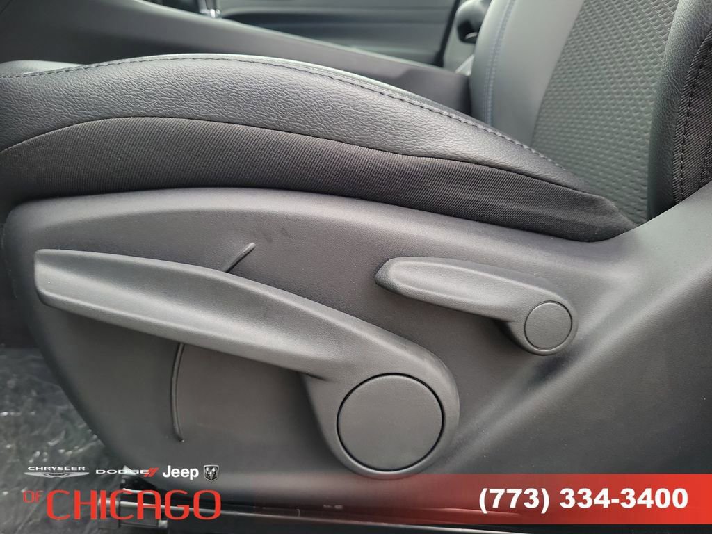New 2026 Jeep Compass Latitude image 18