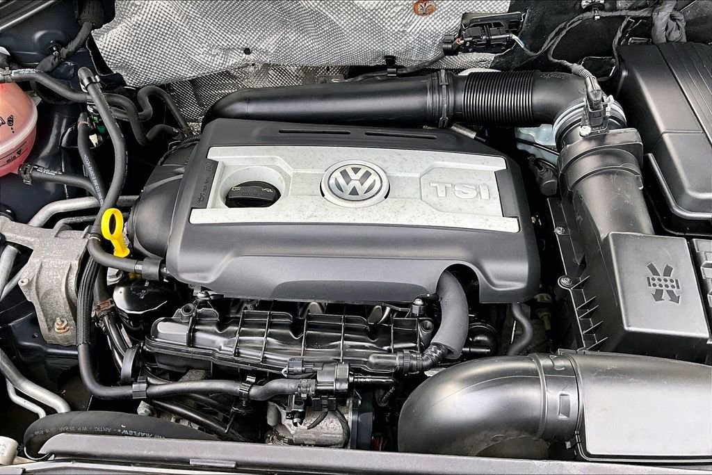 Used 2017 Volkswagen Tiguan S AWD/4WD image 32