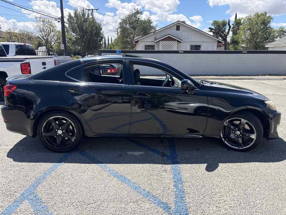 Used 2008 Lexus IS 350 RWD image 5
