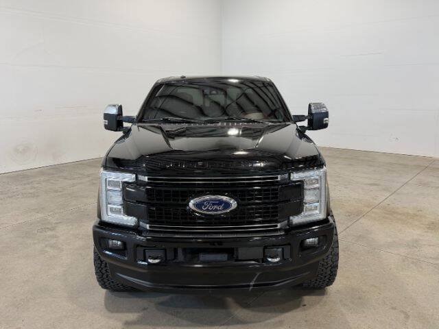 Used 2017 Ford F350 Platinum w/ Platinum Ultimate Package AWD/4WD image 4