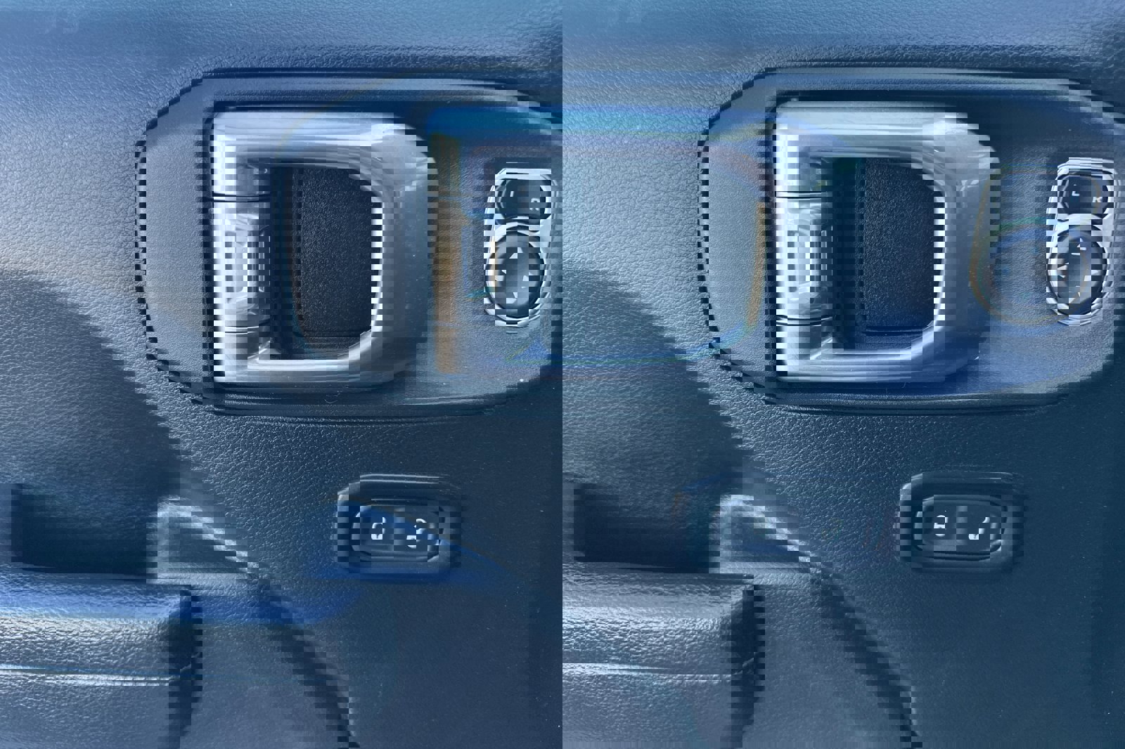 Used 2022 Jeep Gladiator Sport image 12