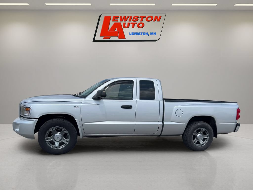 Used 2009 Dodge Dakota Big Horn w/ Utility Group AWD/4WD image 2