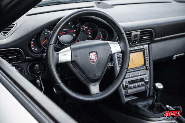 Used 2006 Porsche 911 Carrera 4 AWD/4WD image 7