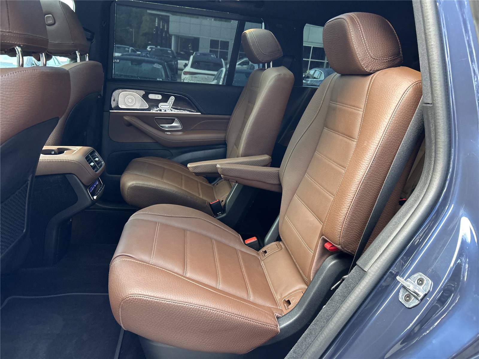 Certified 2025 Mercedes-Benz GLS 450 4MATIC w/ AMG Line Exterior image 42