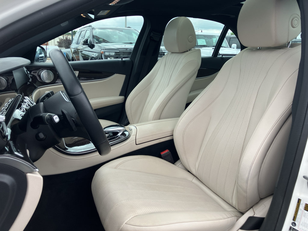 Used 2019 Mercedes-Benz E 300 4MATIC image 29