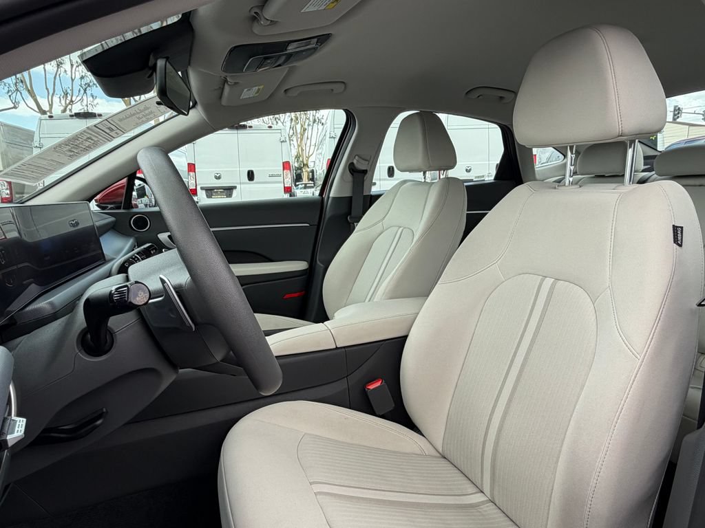 Used 2025 Hyundai Sonata SEL FWD image 17