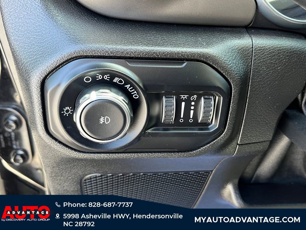 Used 2019 Jeep Wrangler Sport AWD/4WD image 23