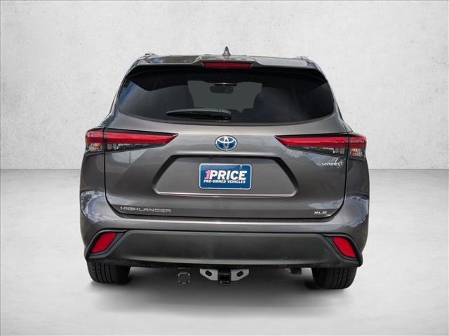 Used 2021 Toyota Highlander XLE image 7