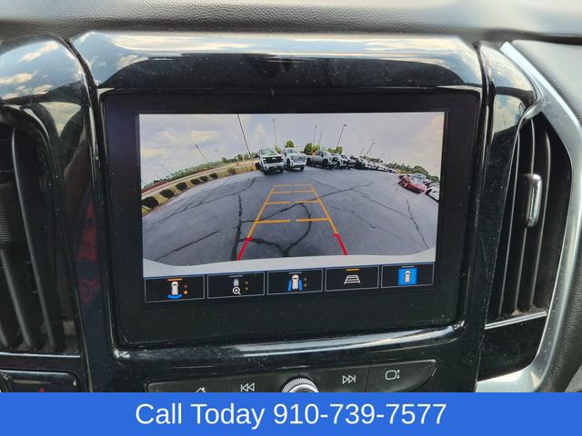 Used 2023 Chevrolet Traverse LT w/ Rear Camera Mirror Package AWD/4WD image 24