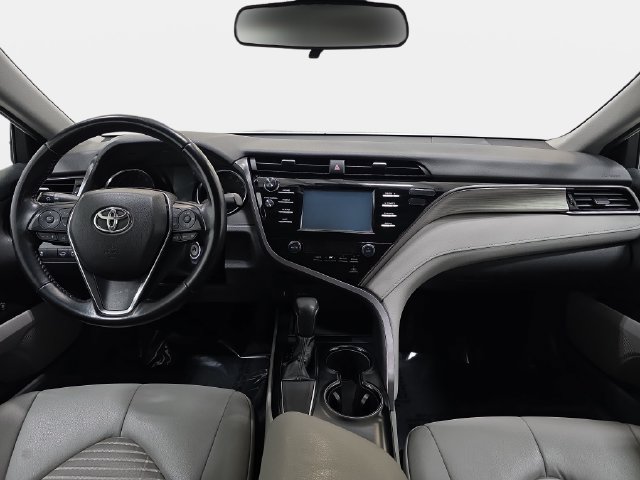 Used 2019 Toyota Camry SE FWD image 10