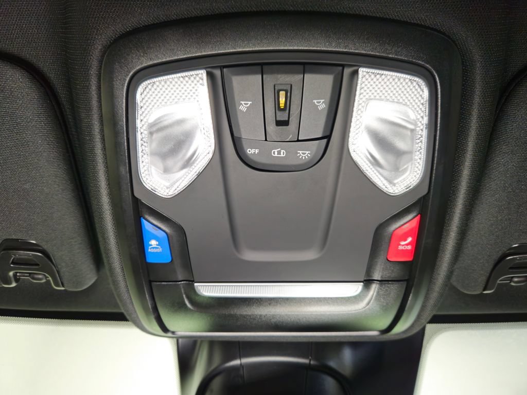 Used 2025 RAM 2500 Big Horn AWD/4WD image 12
