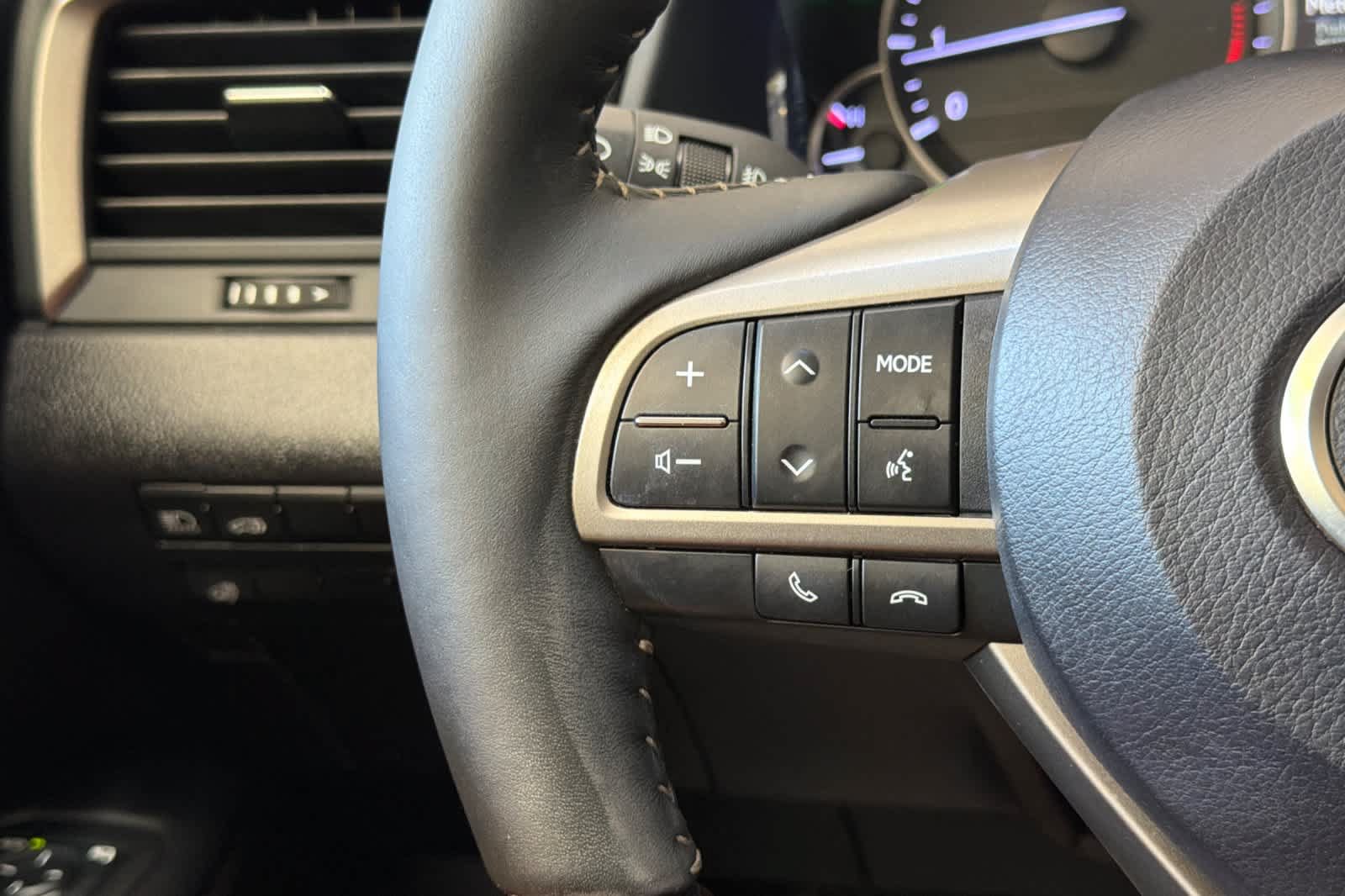 Used 2019 Lexus RX 350 AWD w/ Navigation Package image 27