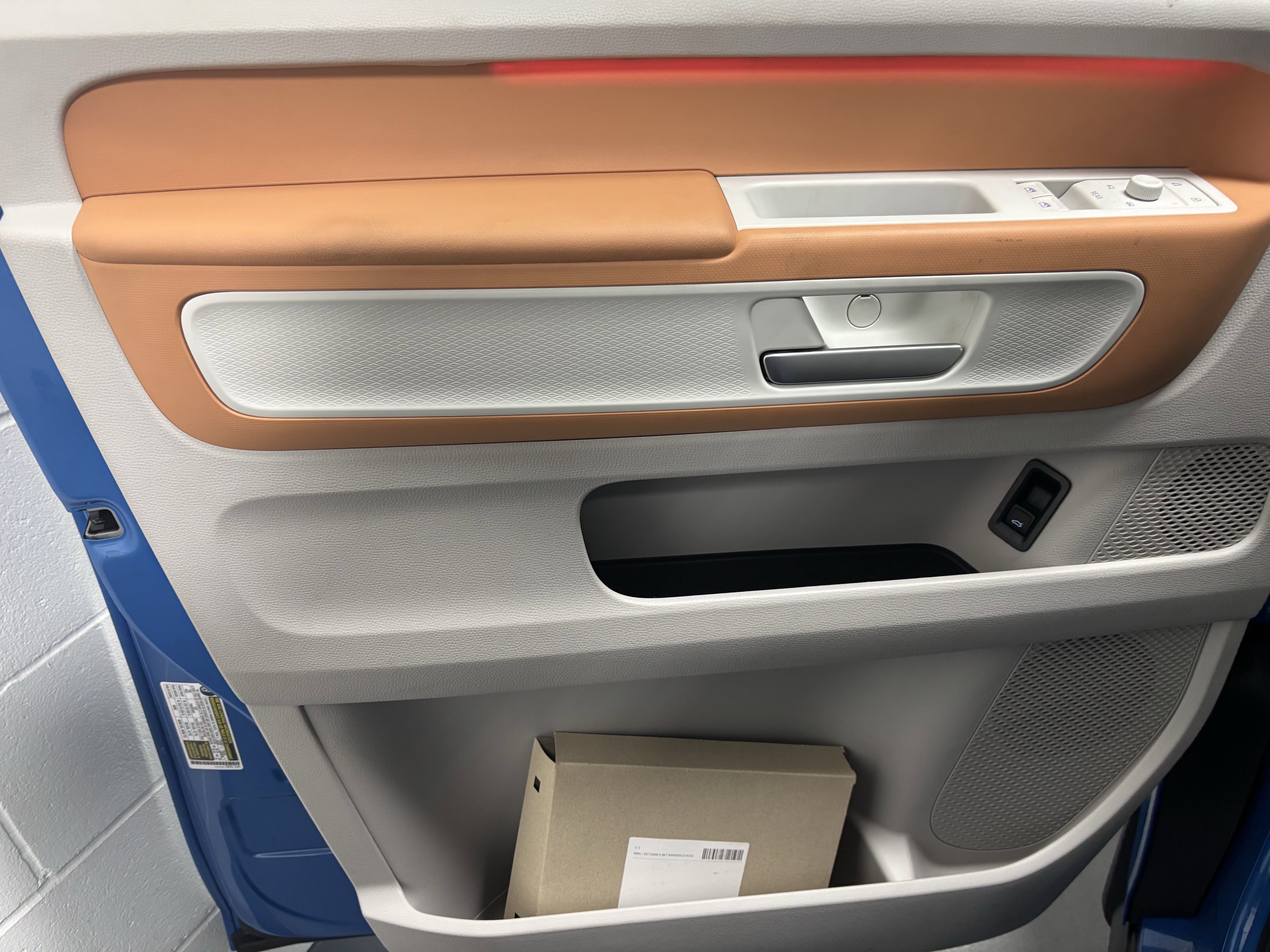 New 2025 Volkswagen ID. Buzz 1st Edition image 2