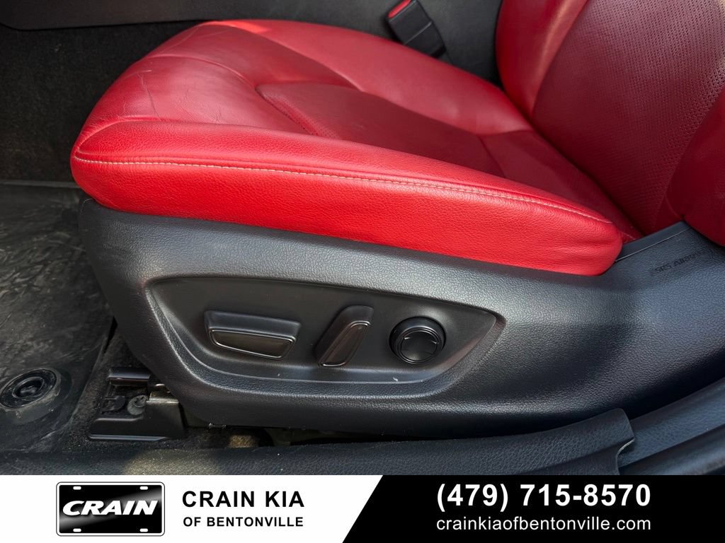 Used 2018 Toyota Camry XSE FWD image 11