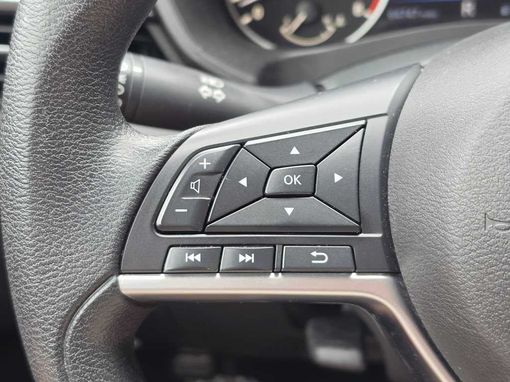 Used 2024 Nissan Altima 2.5 SV FWD image 31