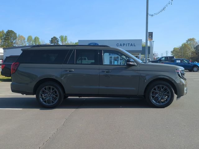 Used 2025 Ford Expedition Max Platinum w/ Stealth Performance Package image 14