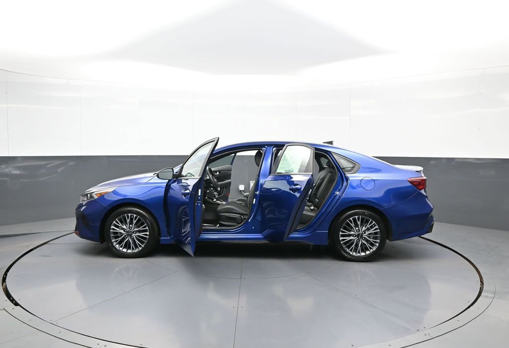 Certified 2024 Kia Forte GT-Line FWD image 41