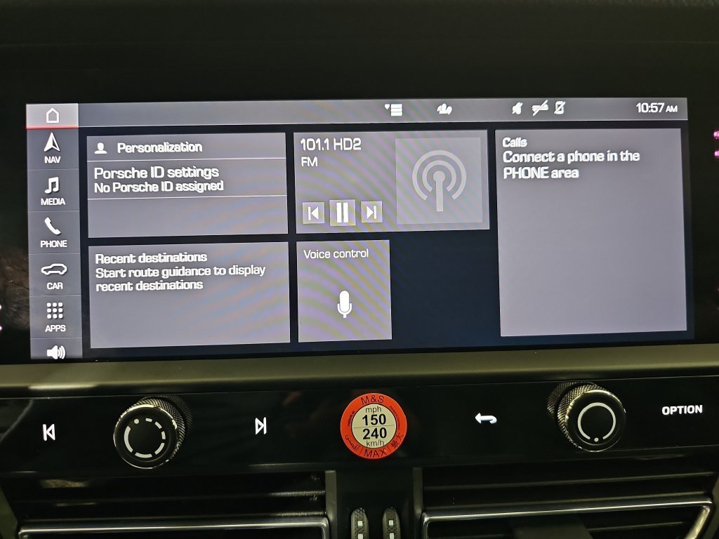 Used 2023 Porsche Macan Turbo AWD/4WD image 24