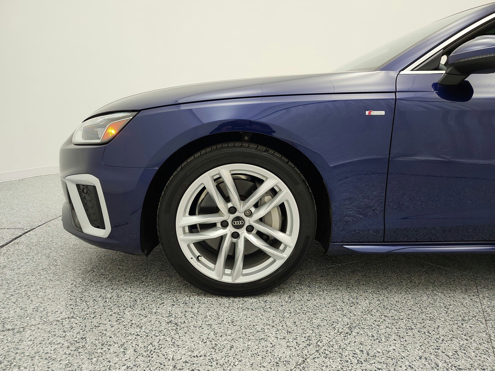 Used 2024 Audi A4 2.0T Premium AWD/4WD image 28