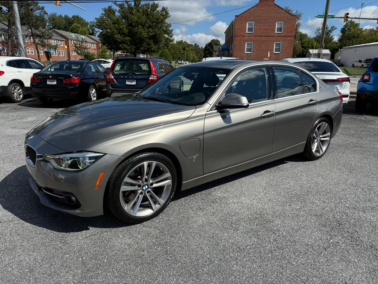 Used 2017 BMW 330e image 13