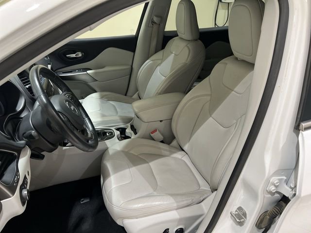 Used 2020 Jeep Cherokee Latitude Lux w/ Comfort/Convenience Group image 17