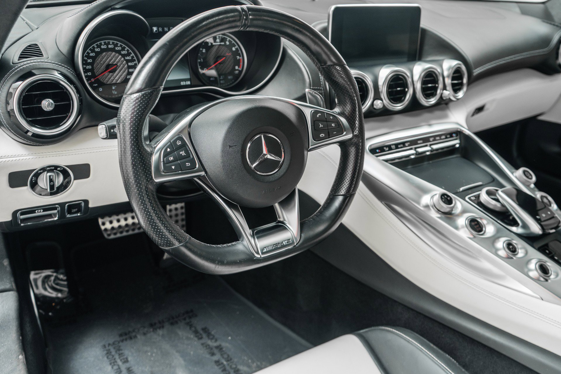 Used 2017 Mercedes-Benz AMG GT Coupe image 13