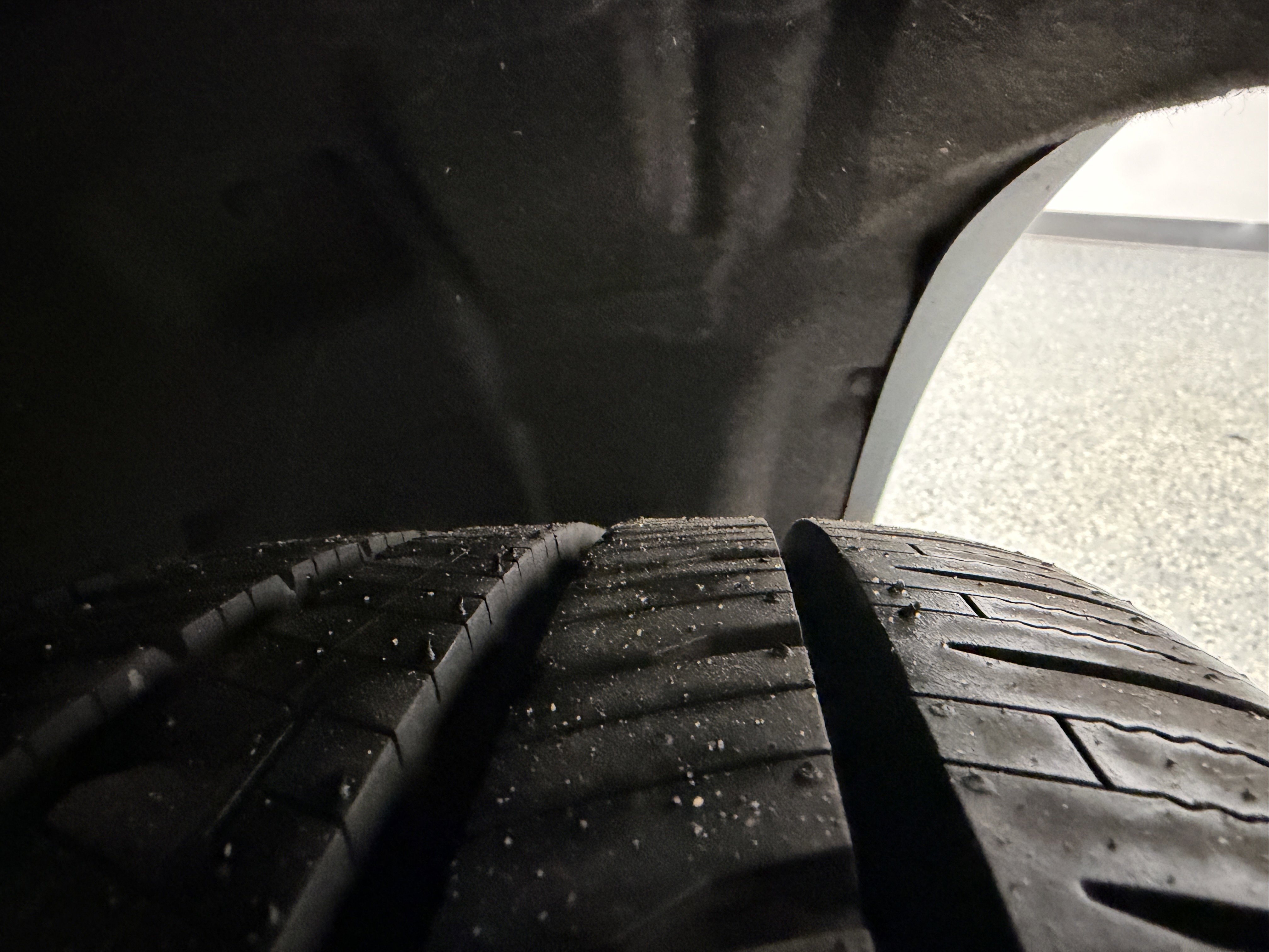 Used 2022 Ford Explorer Limited w/ Limited Technology Package image 32