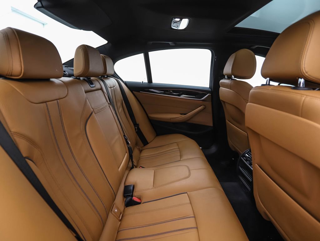 Used 2019 BMW 530i xDrive w/ Convenience Package image 26