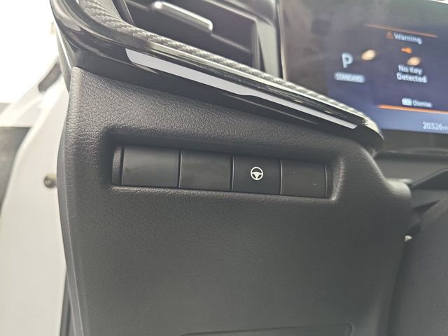 Used 2025 Nissan Kicks SR image 37