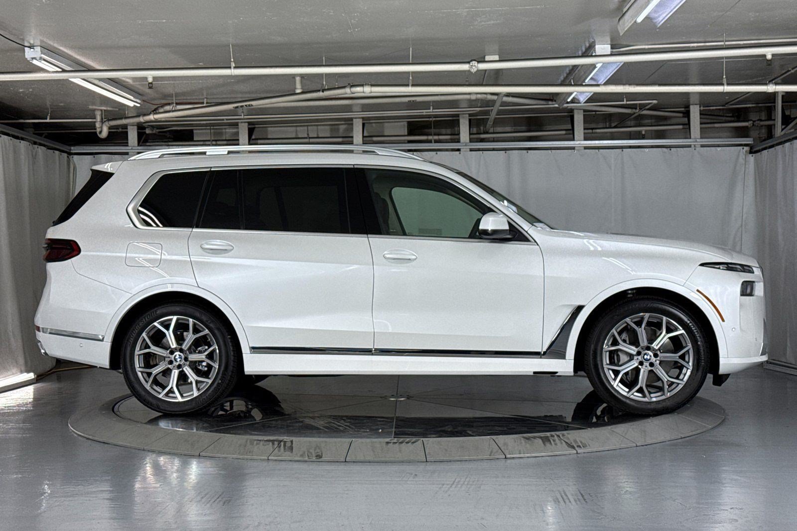 New 2027 BMW X7 xDrive40i AWD/4WD image 8