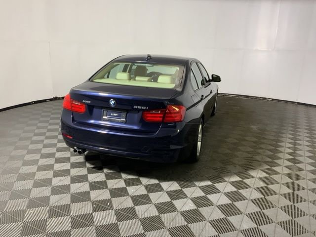 Used 2013 BMW 328i xDrive Sedan AWD/4WD image 8