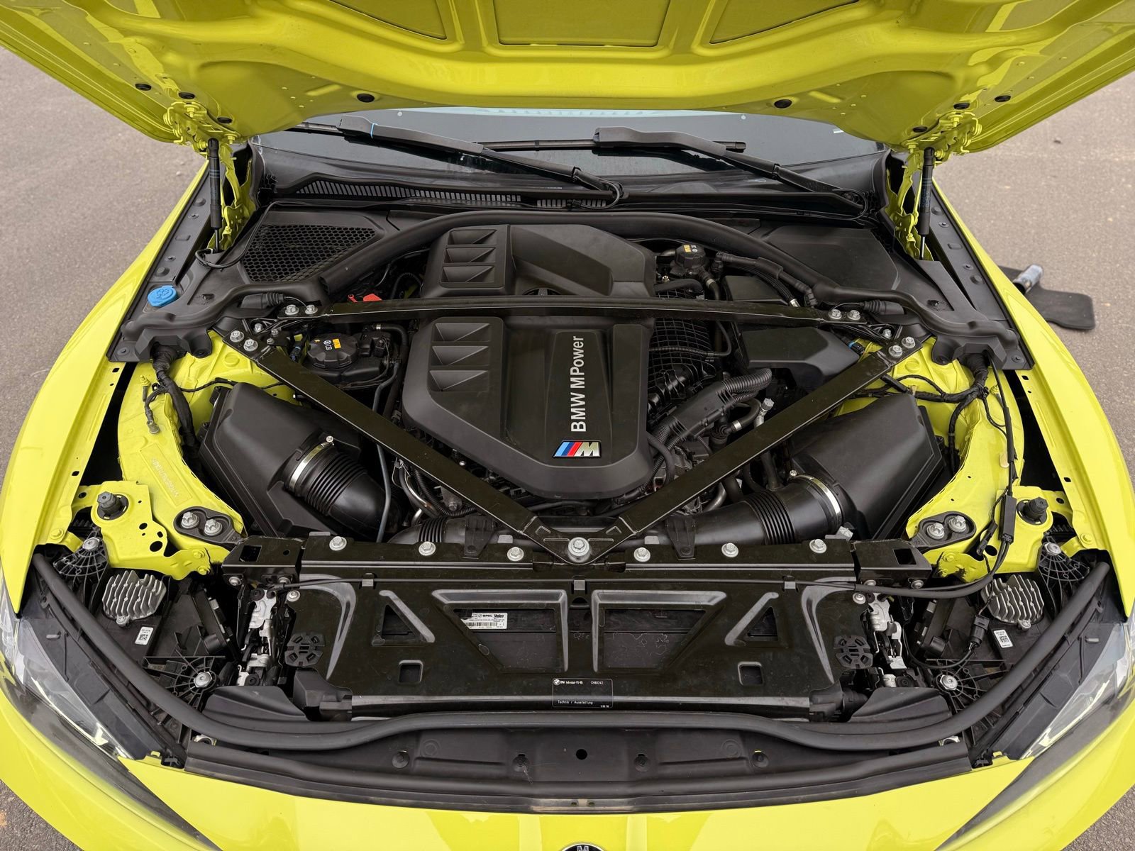 Used 2022 BMW M4 Competition w/ M Carbon Exterior Package image 58