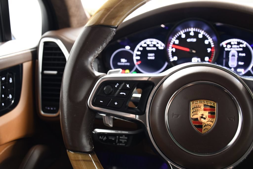 Used 2021 Porsche Cayenne GTS AWD/4WD image 29