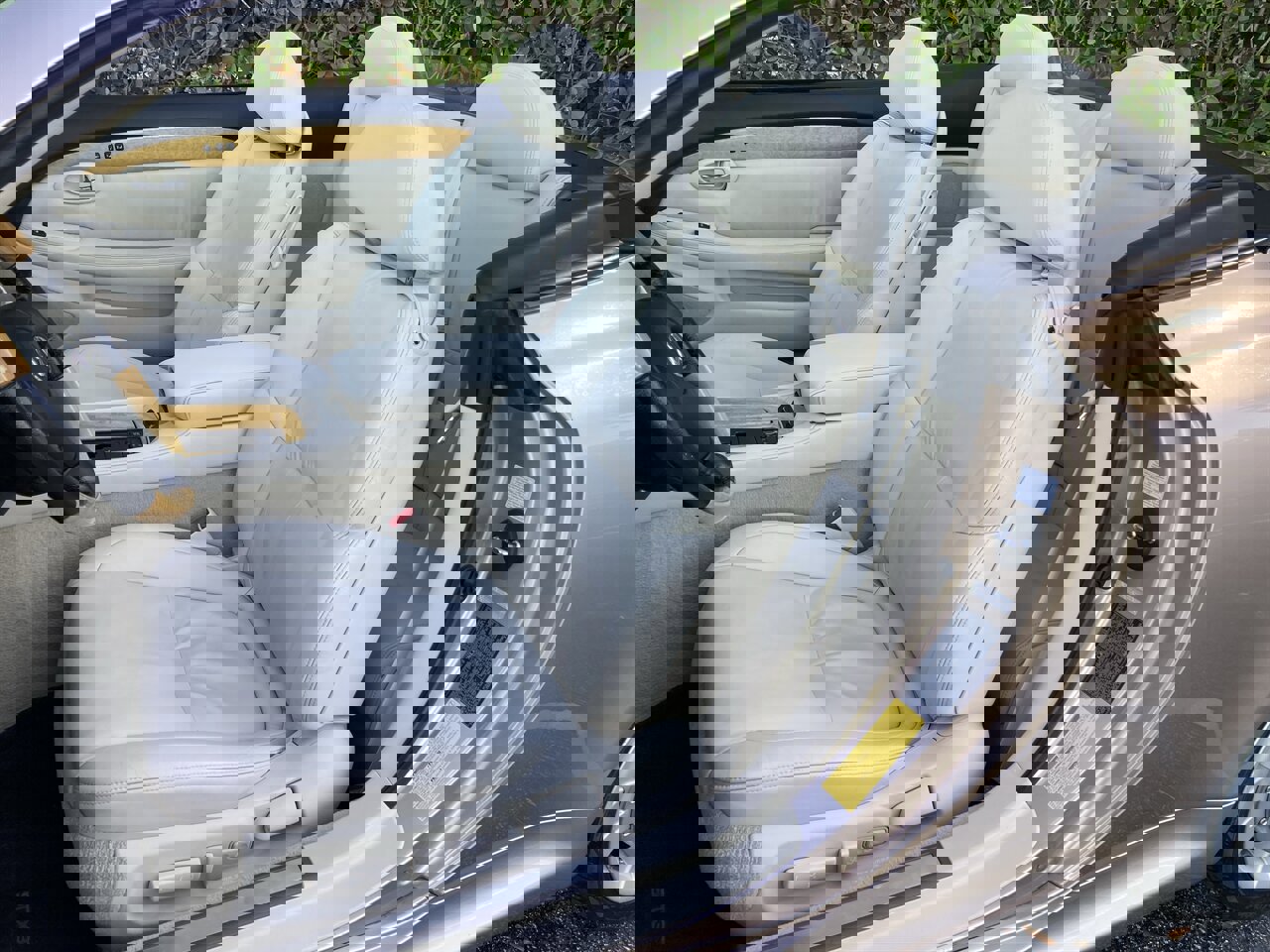 Used 2004 Lexus SC 430 Convertible image 15