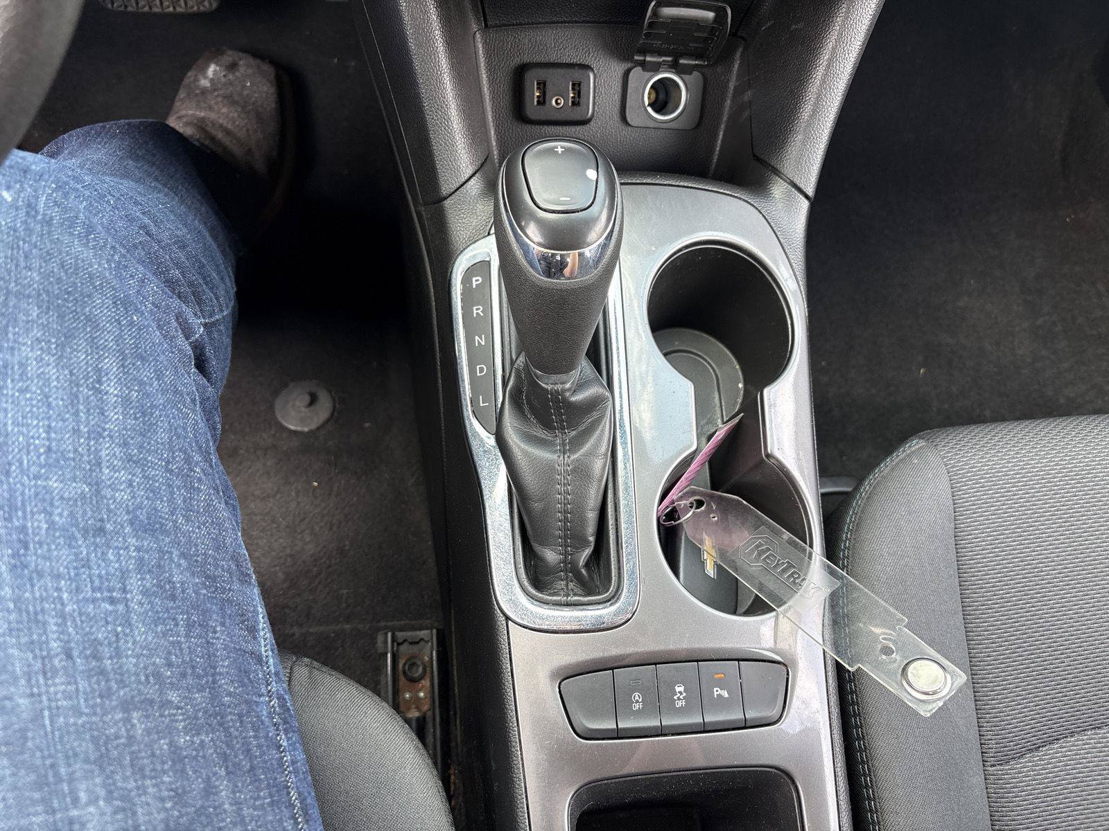 Used 2019 Chevrolet Cruze LT w/ LT True North Edition FWD image 23
