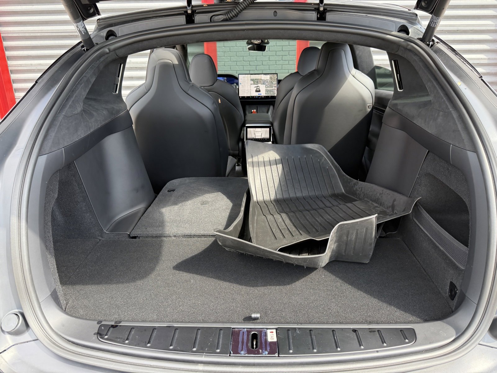 Used 2022 Tesla Model X Plaid image 14