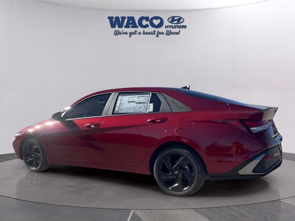 Used 2025 Hyundai Elantra Sport image 10