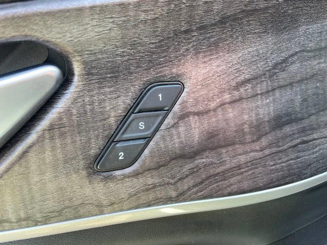 Used 2021 Jeep Grand Cherokee L Limited AWD/4WD image 12