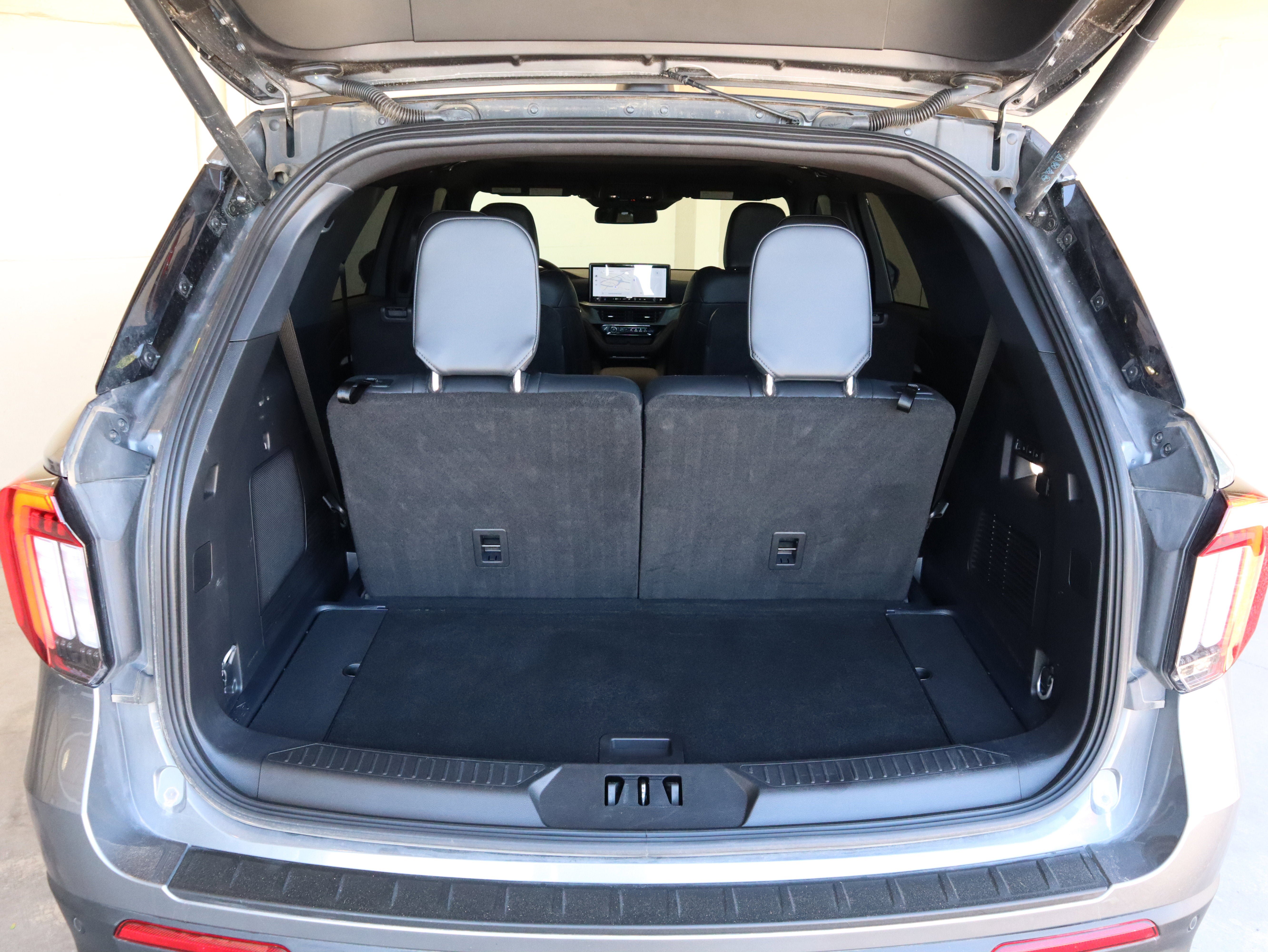 Certified 2025 Ford Explorer ST w/ Sun And Sound Package AWD/4WD image 48