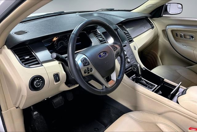 Used 2016 Ford Taurus SEL w/ Equipment Group 201A FWD image 18