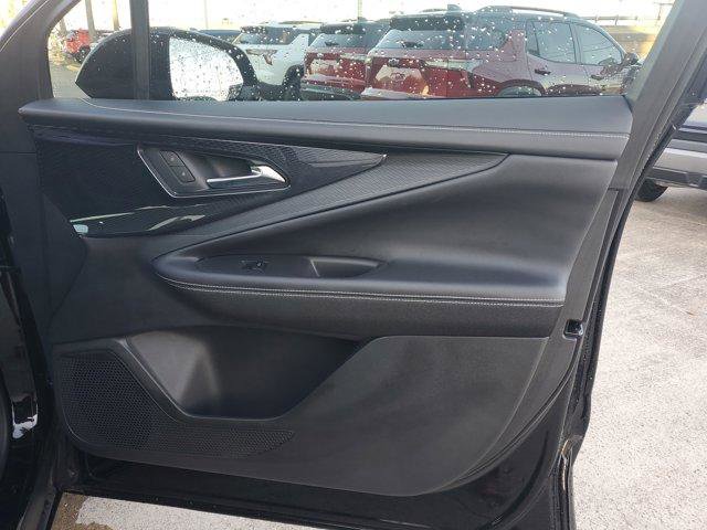 New 2025 Chevrolet Blazer EV LT image 9