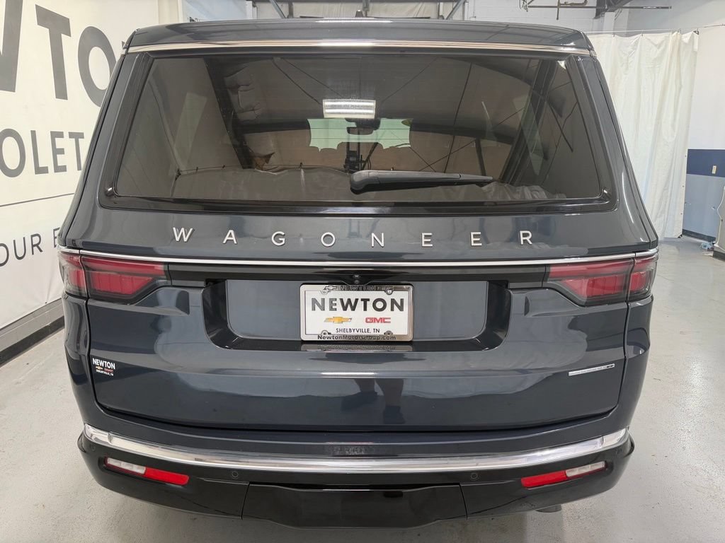 Used 2024 Jeep Wagoneer Series II AWD/4WD image 32