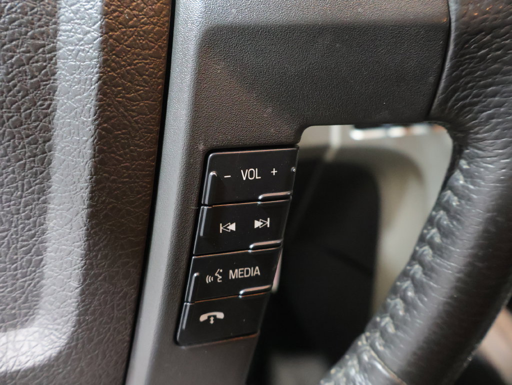 Used 2014 Ford F150 Lariat w/ Equipment Group 502A Luxury AWD/4WD image 33