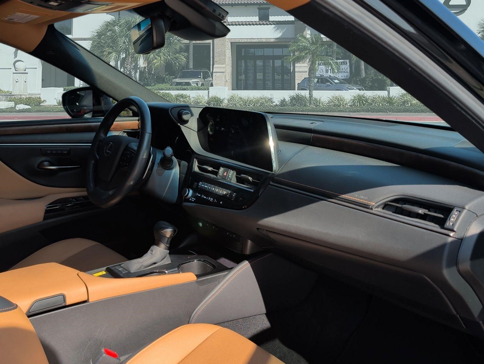Certified 2025 Lexus ES 350 w/ Premium Package FWD image 25