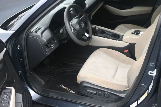 Used 2023 Honda Accord EX image 15